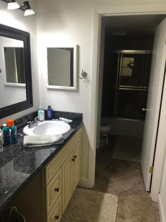 DELRAY OAKS CONDO - Residential