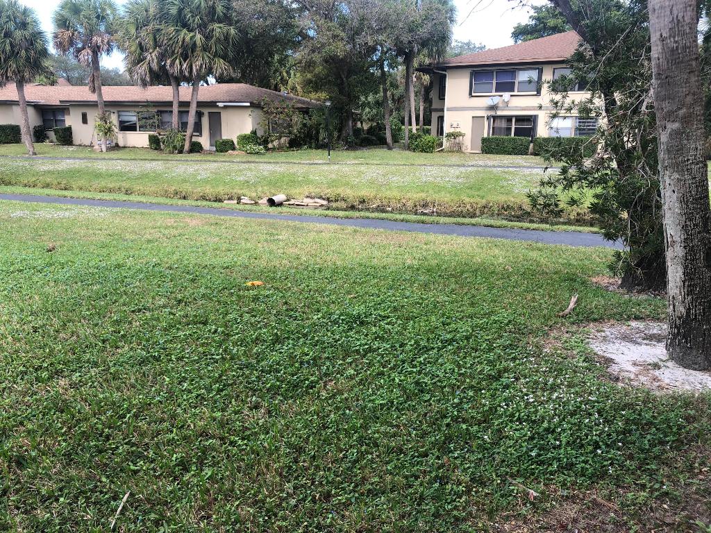 DELRAY OAKS CONDO - Residential