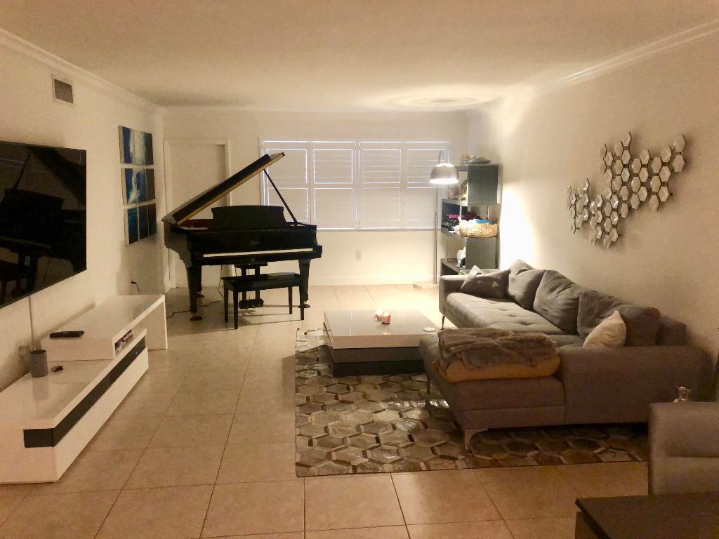 DELRAY OAKS CONDO - Residential