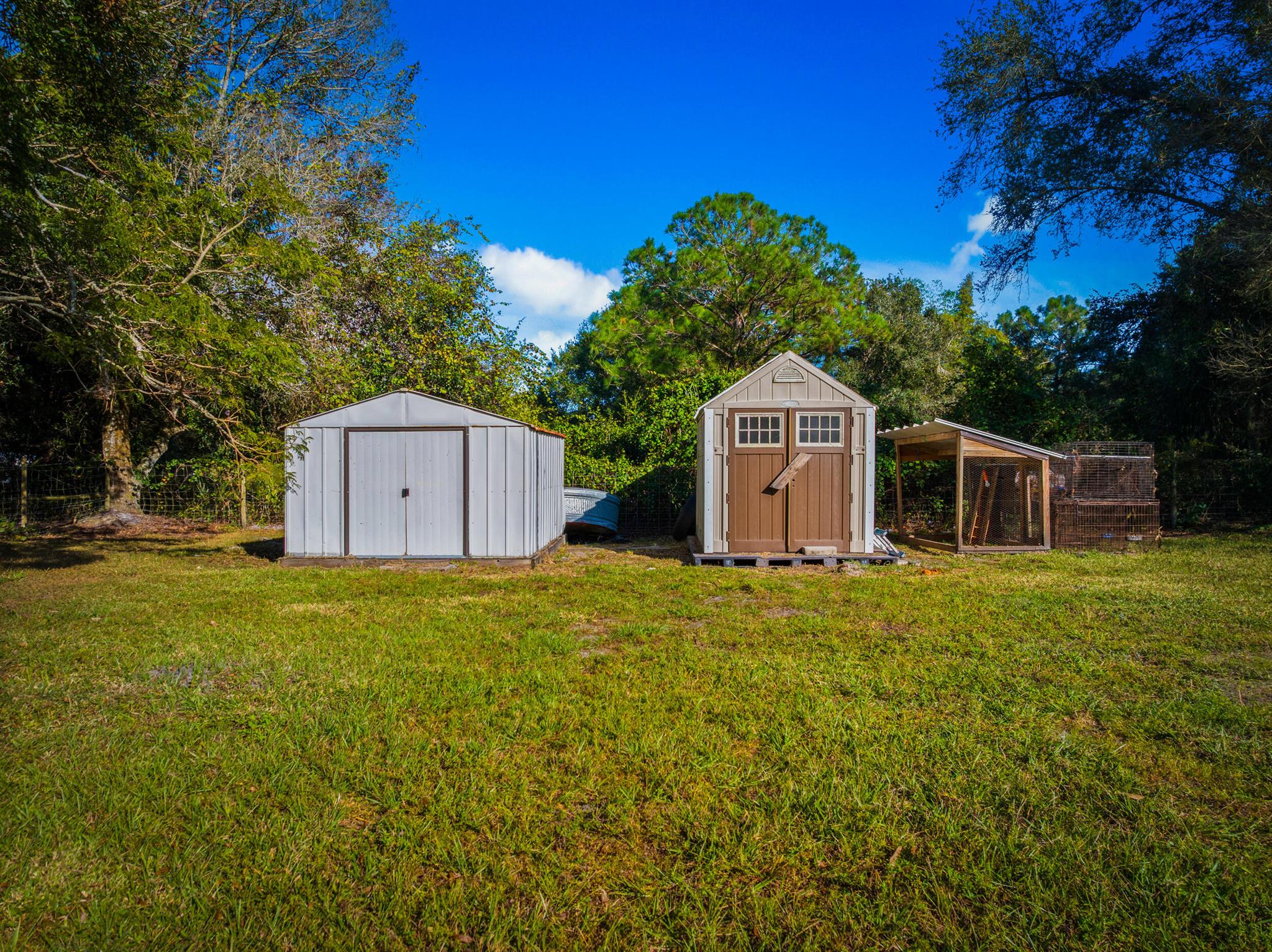 OKEECHOBEE LITTLE FARMS - Residential