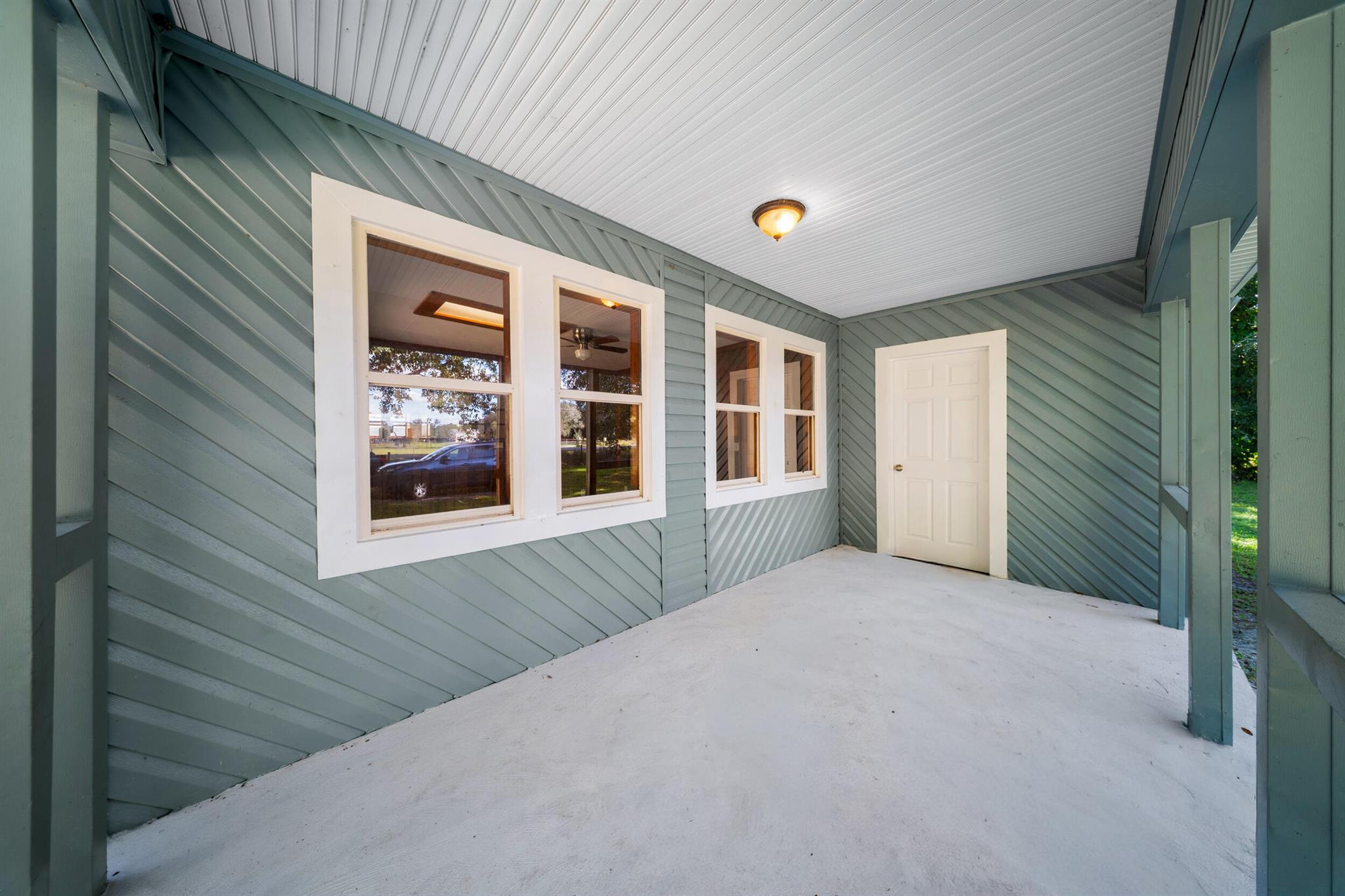 OKEECHOBEE LITTLE FARMS - Residential