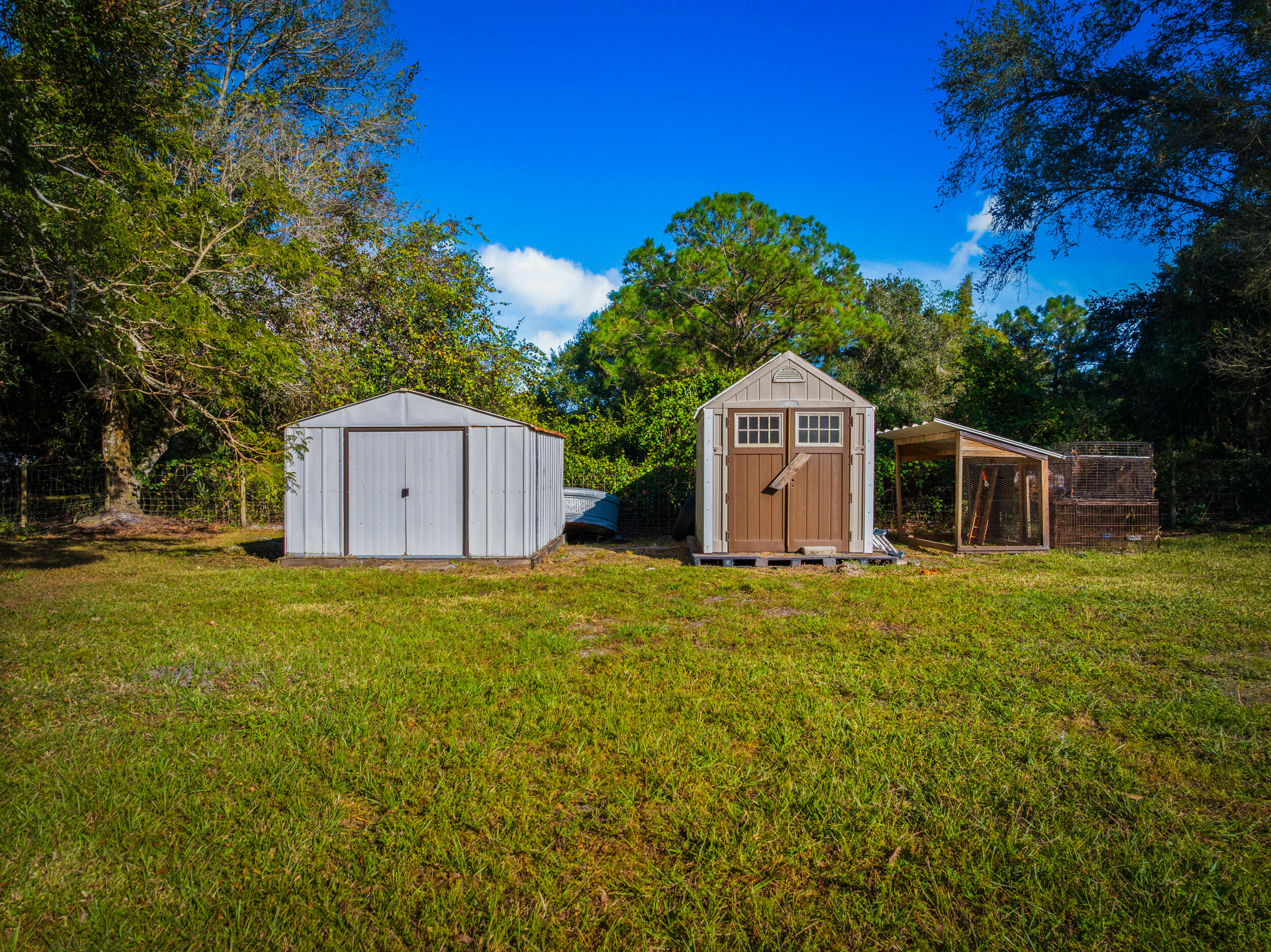 OKEECHOBEE LITTLE FARMS - Residential