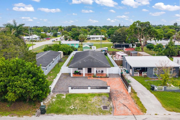 347 W HAITI AVE, CLEWISTON, FL 33440 - Image eaa46cc4258b8b2f0b2ecd6cf9330f8d/2205266243