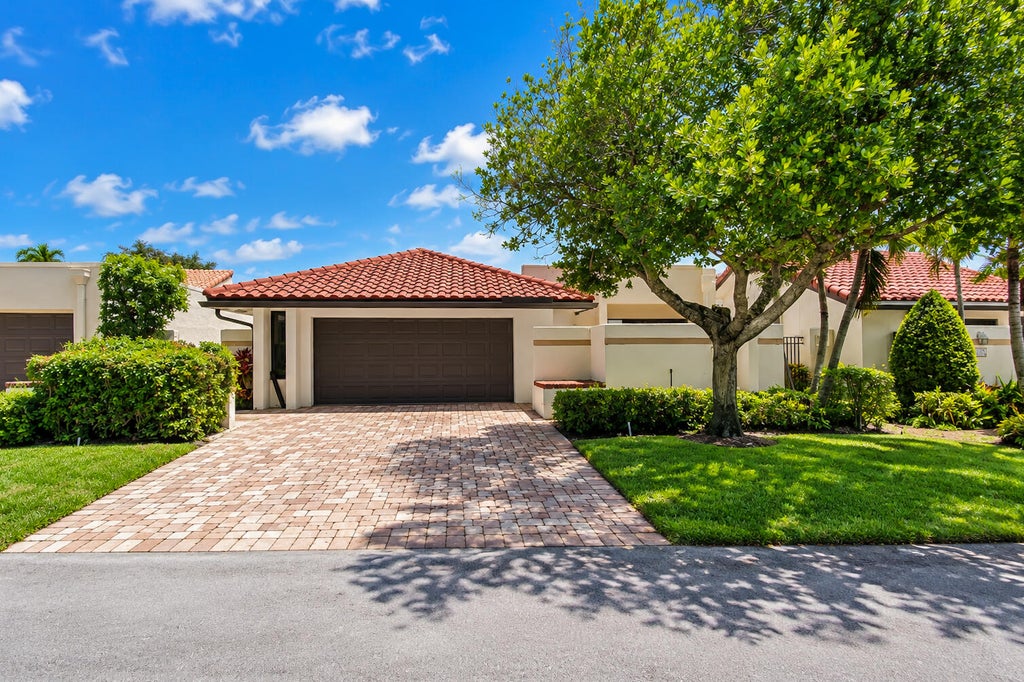 Photo of 21460 LAGUNA Drive, Boca Raton, FL 33433 (MLS # B26073737)