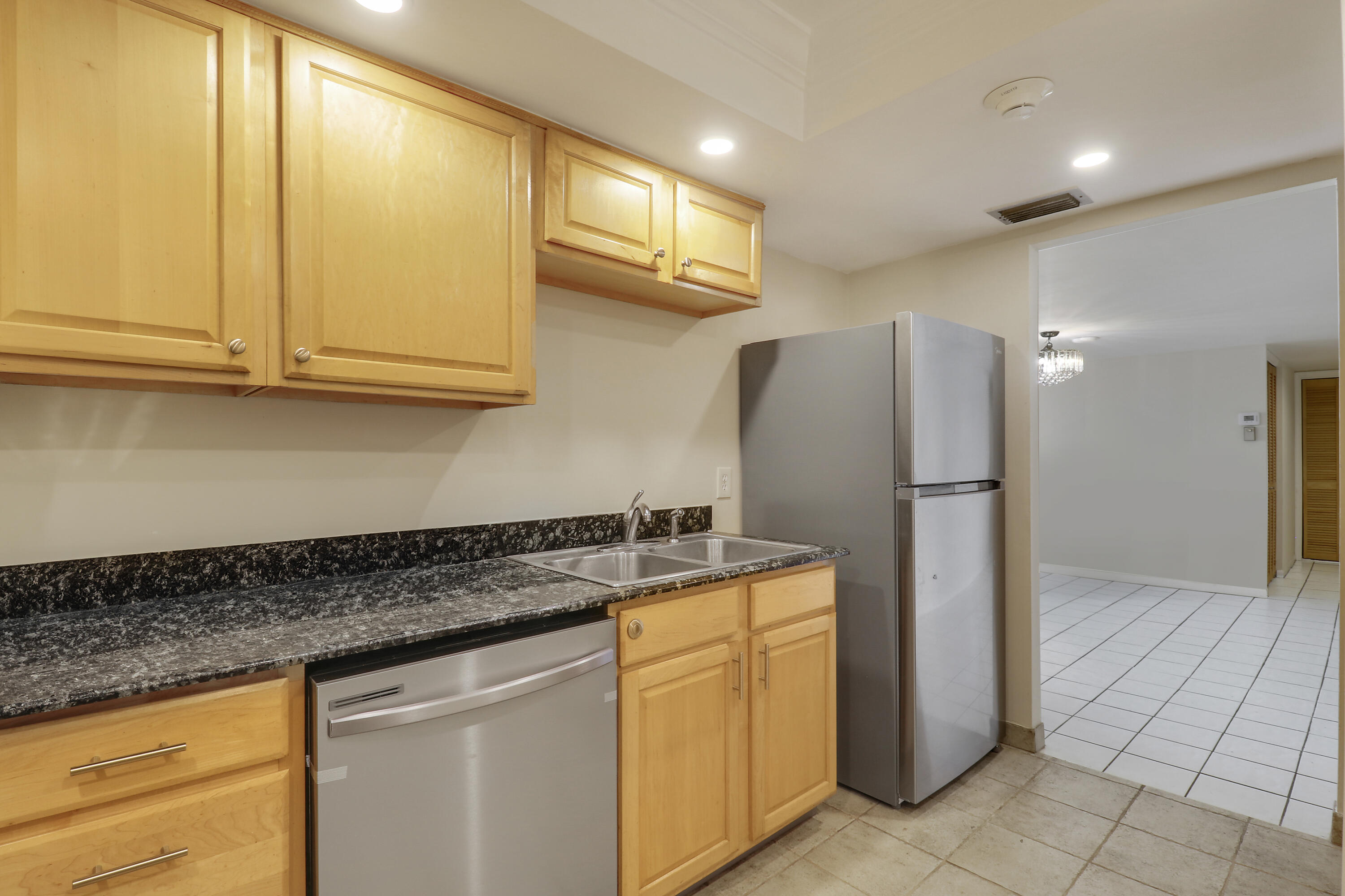 PALM BEACH HOUSE CONDO - Residential