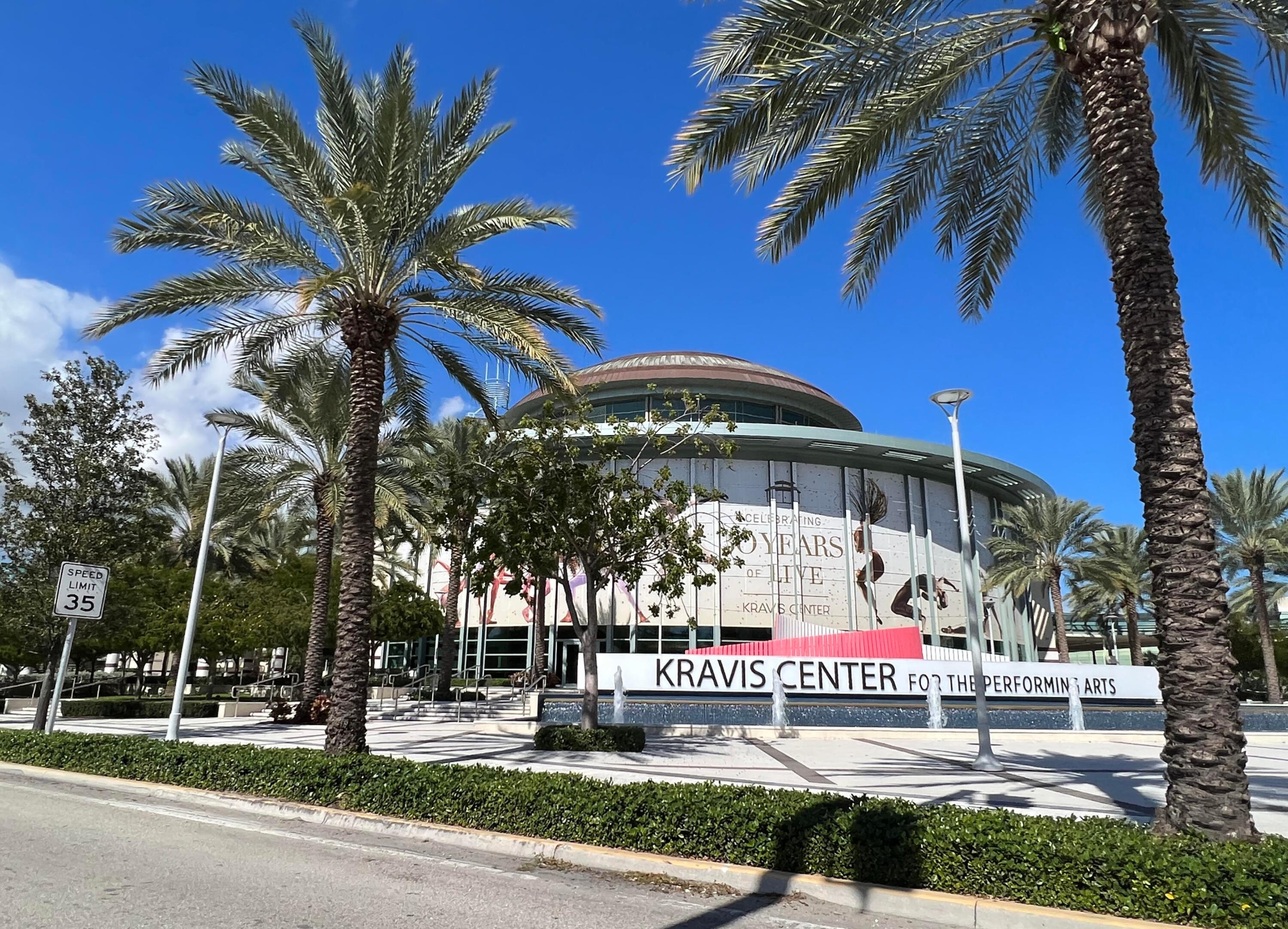 PALM BEACH HOUSE CONDO - Residential
