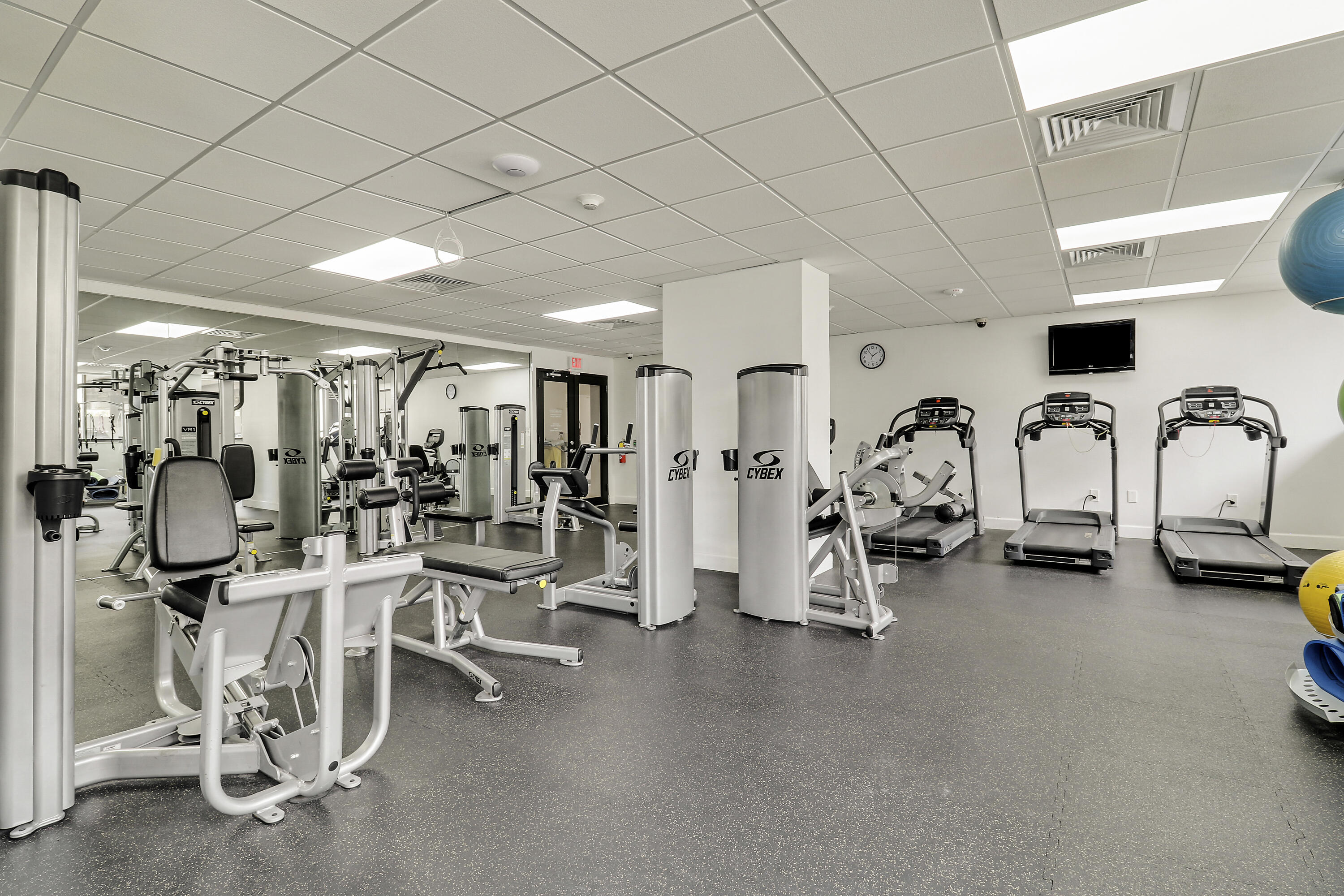 PALM BEACH HOUSE CONDO - Residential