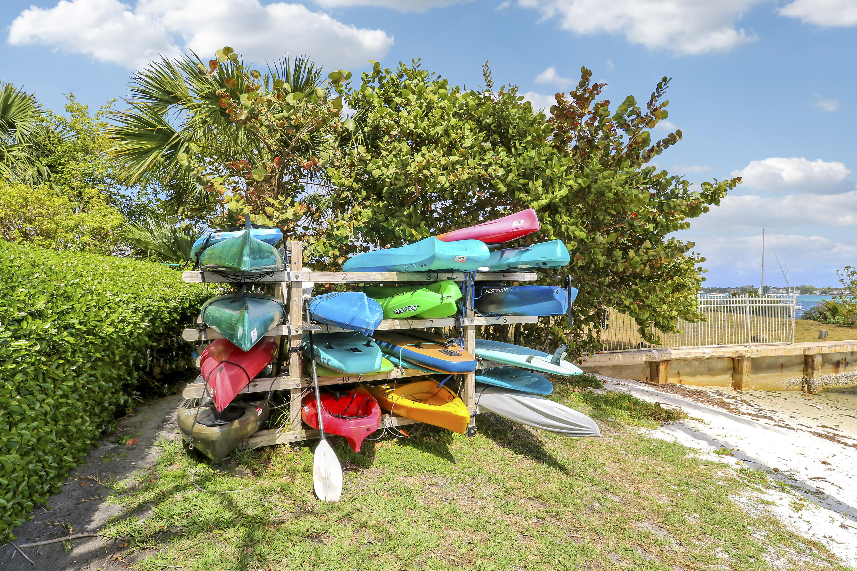 PALM BEACH HOUSE CONDO - Residential