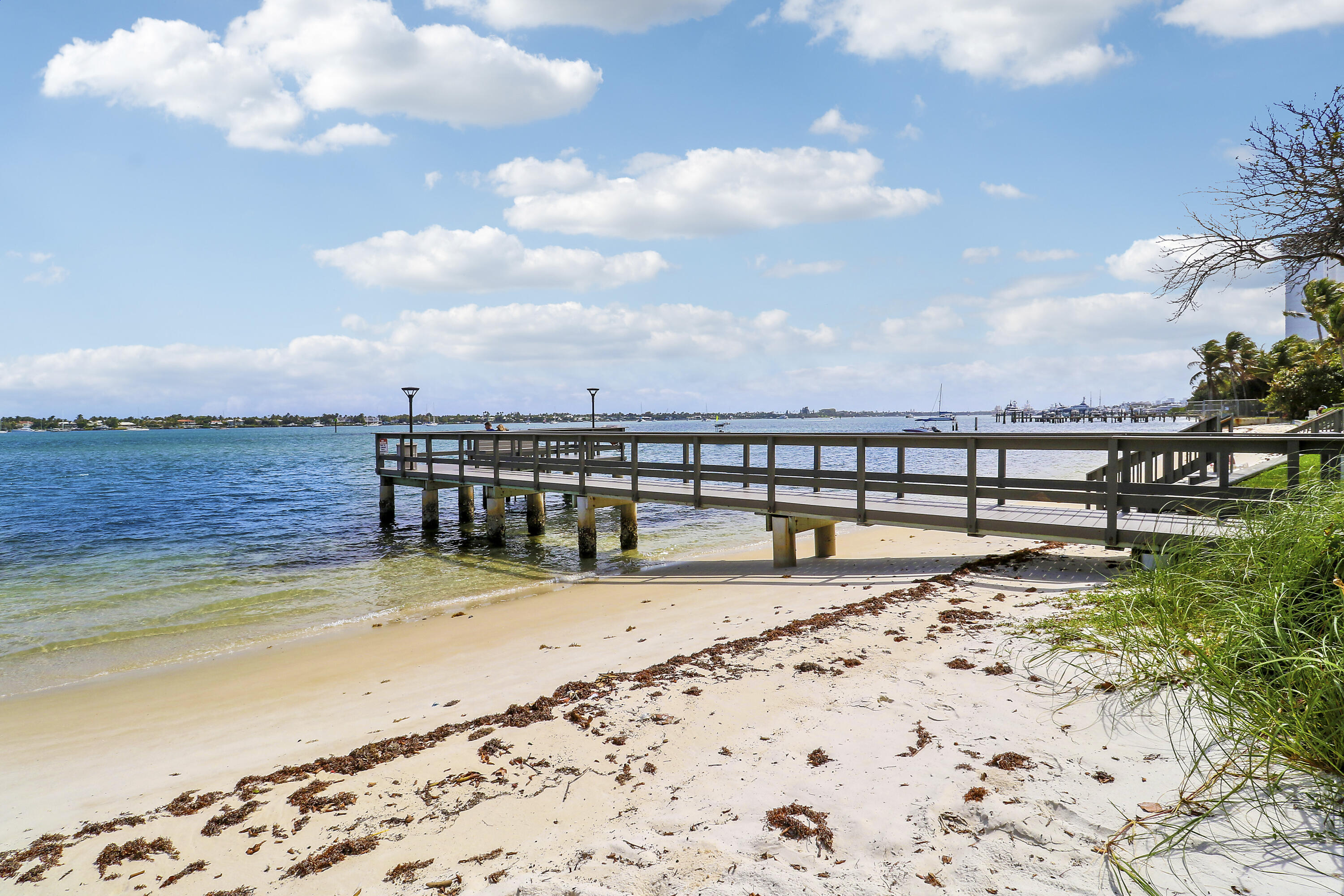 PALM BEACH HOUSE CONDO - Residential