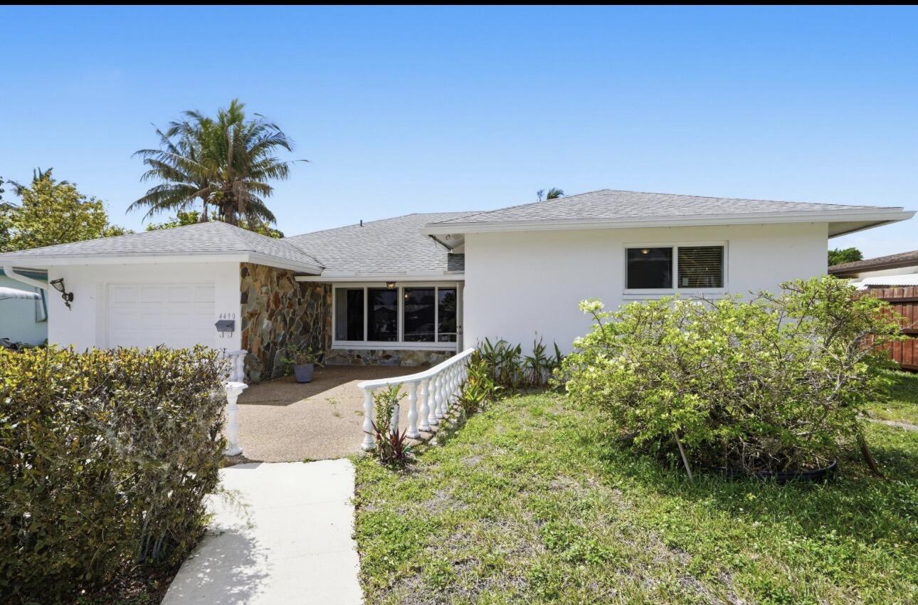 OAKLAND ESTATES 1ST SEC - Residential