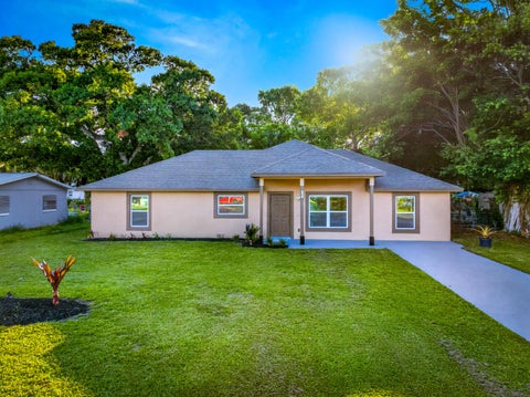 Photo of 2807 Placid Avenue, Fort Pierce, FL 34982 (MLS # B26032695)
