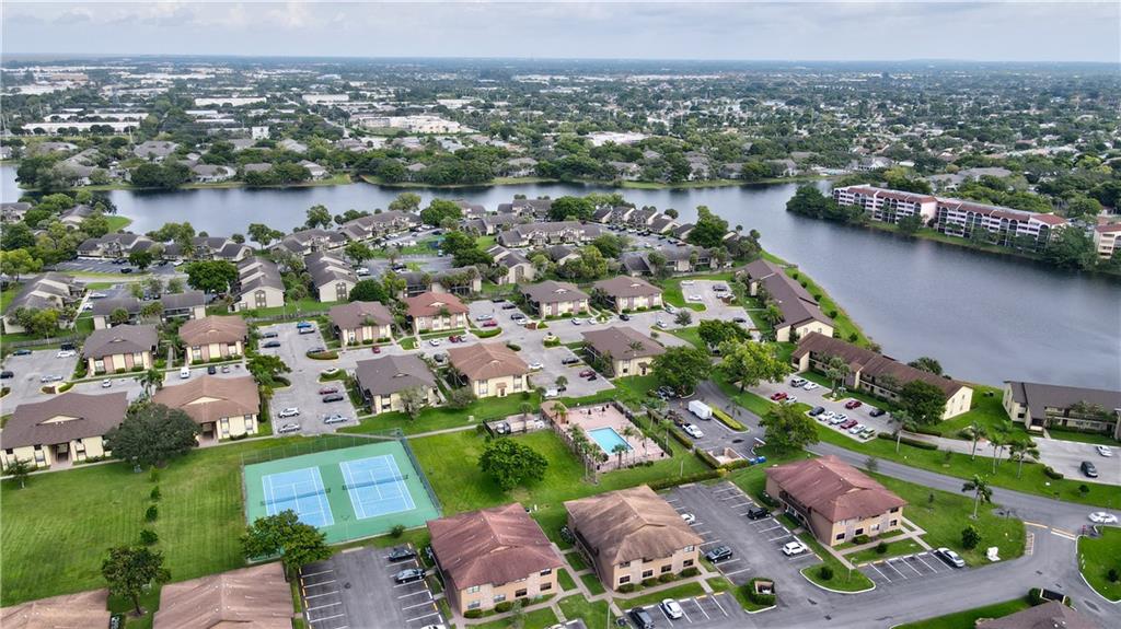 Winding Lakes - Residential