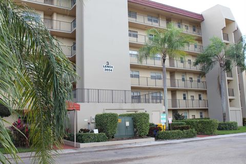 A home in Lake Worth