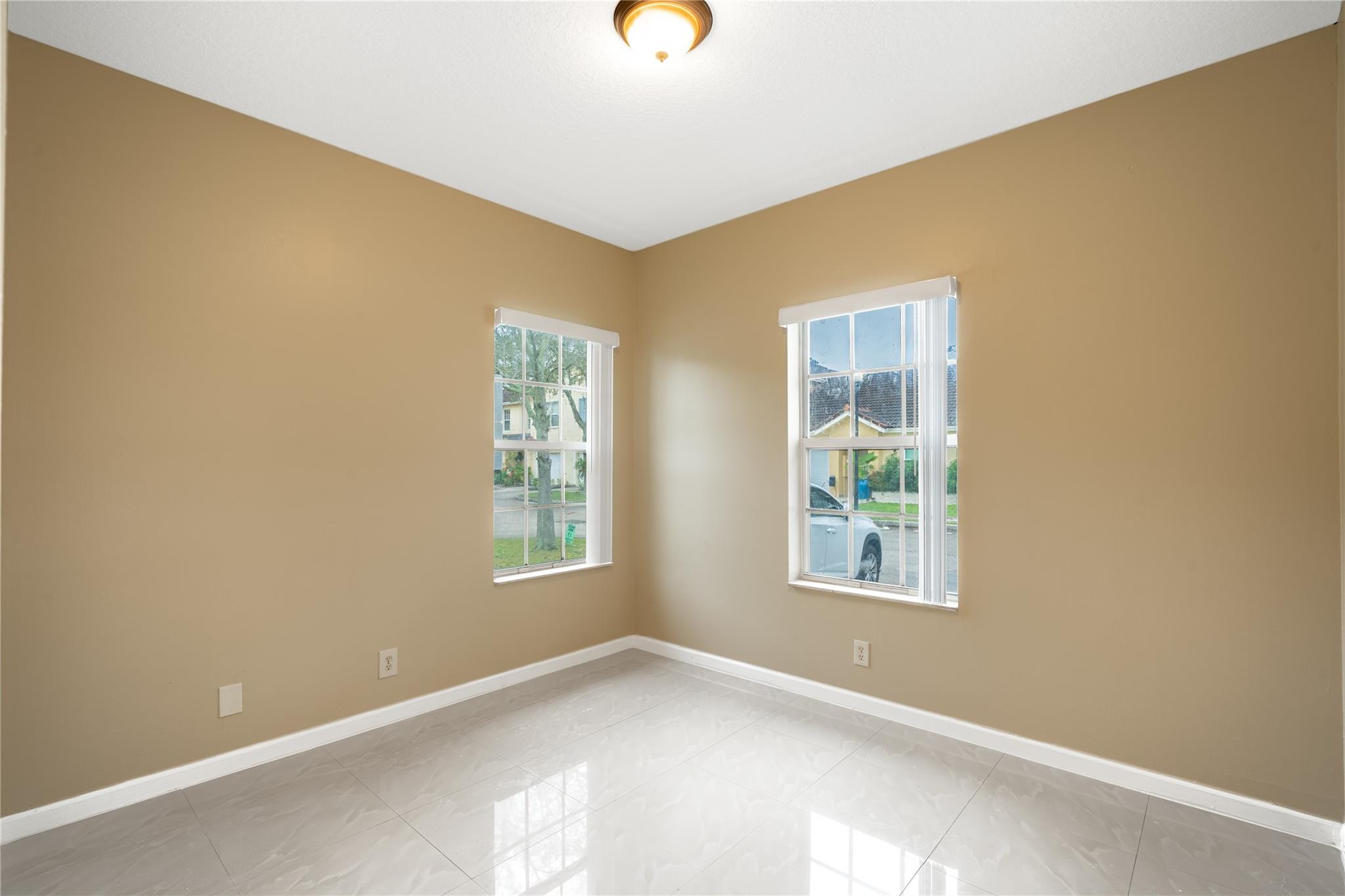 Fords Manor 19-34 B - Residential Lease