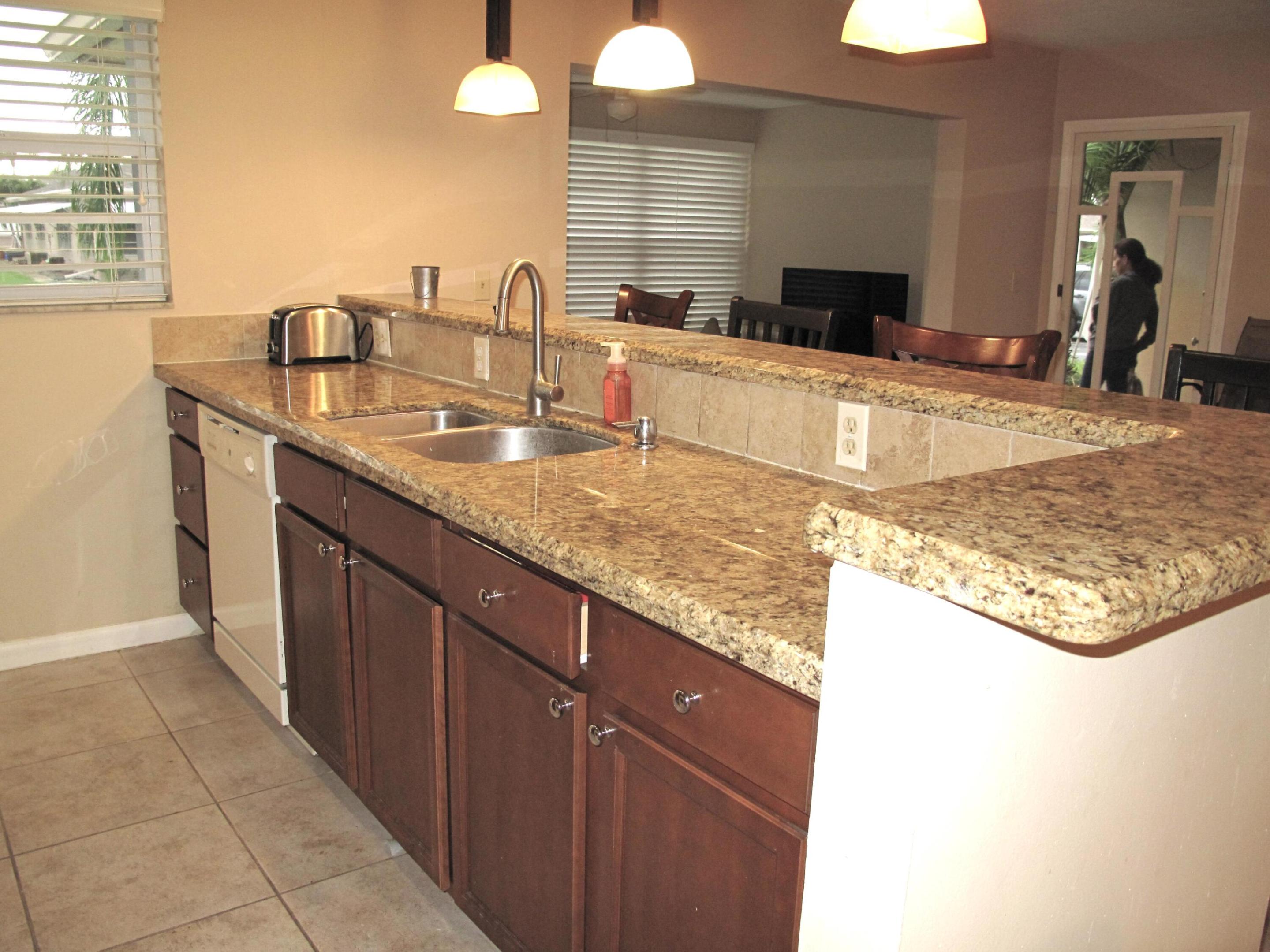 HIGH POINT OF DELRAY SEC 6 CONDO - Residential