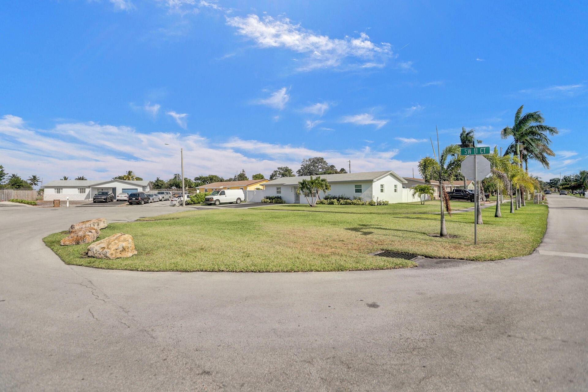 1210 SW 10 Ter Terrace