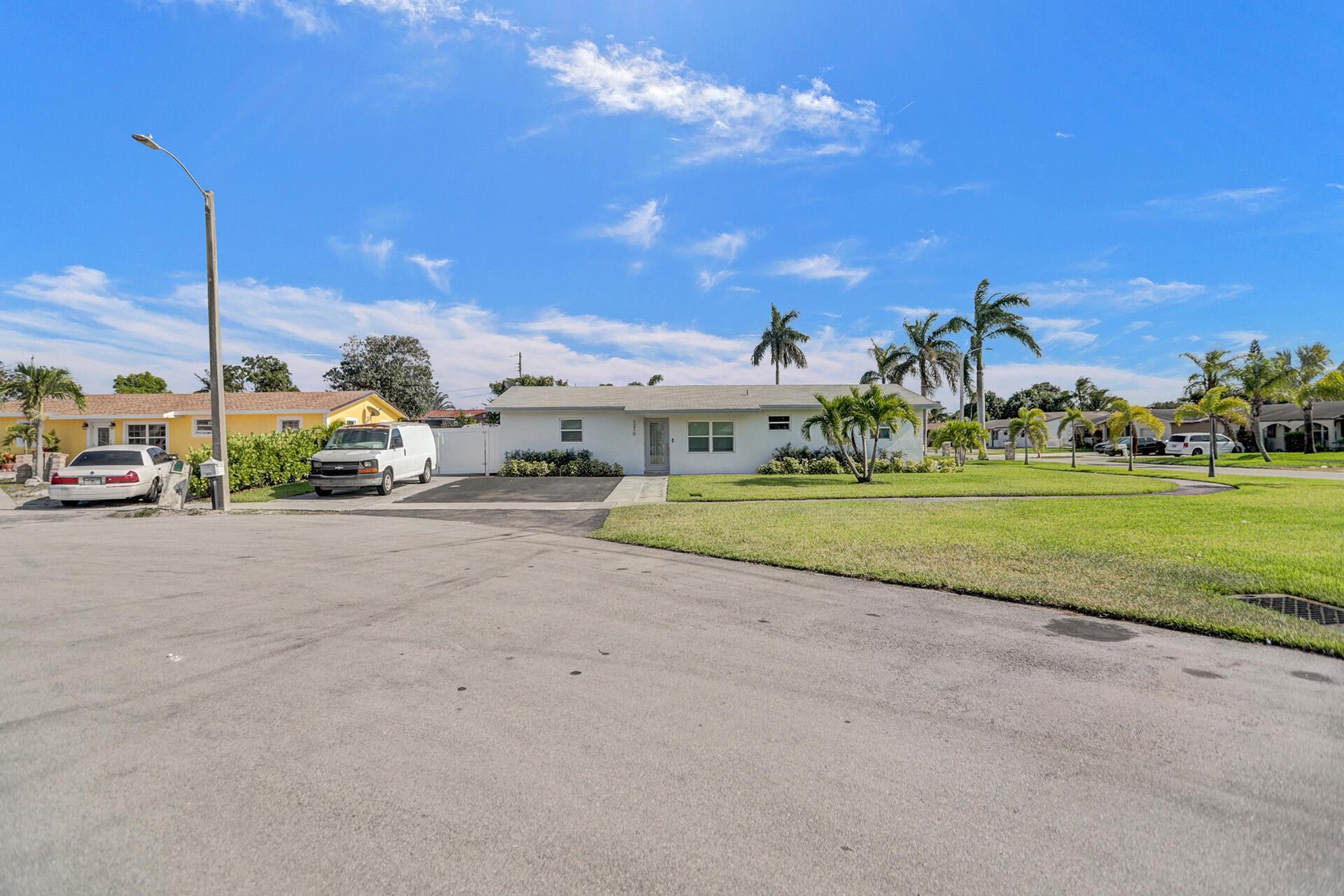 1210 SW 10 Ter Terrace