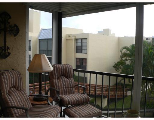 Boca Bayou Condo 01-04 - Residential Lease