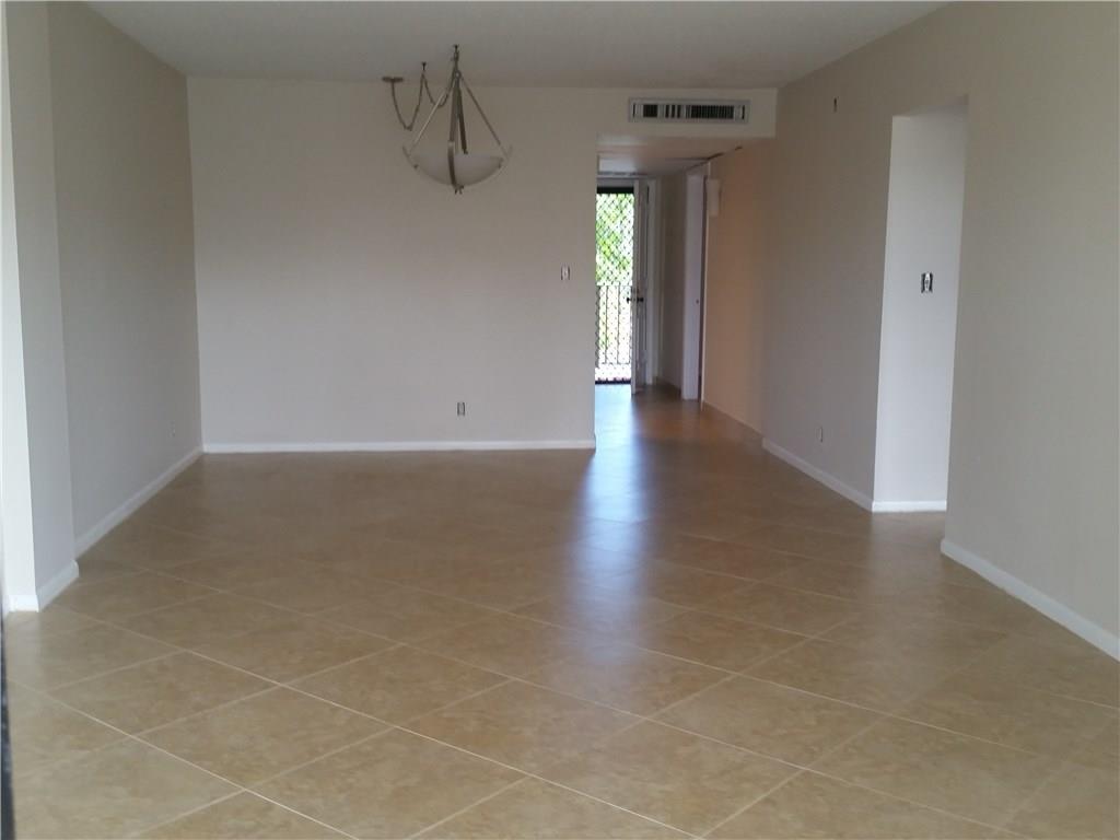 Boca Bayou Condo 01-04 - Residential Lease