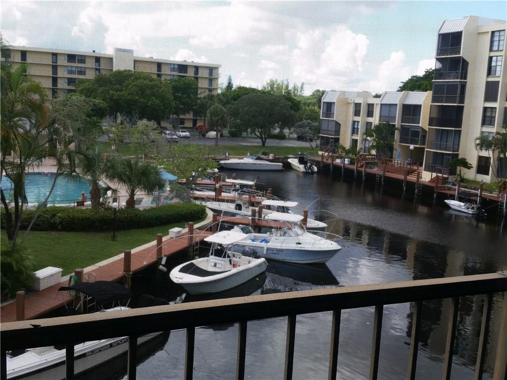 Boca Bayou Condo 01-04 - Residential Lease