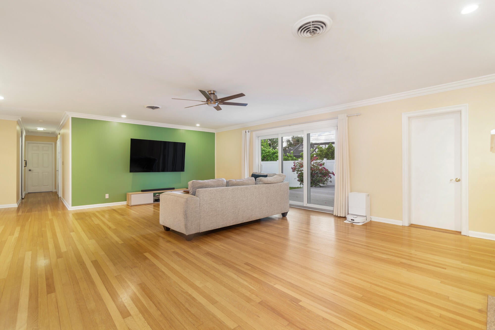 2607 COLGATE Lane