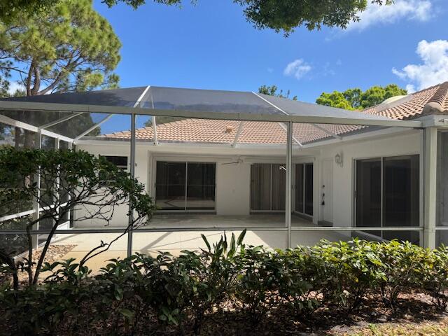 OAKS-SUNTERRACE 3 - Residential Lease