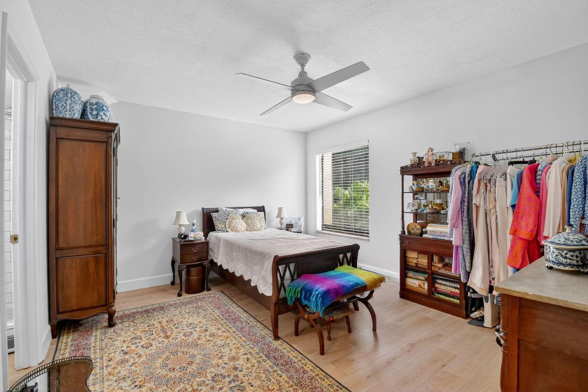 LANDS OF THE PRESIDENT CONDO 8 - Residential