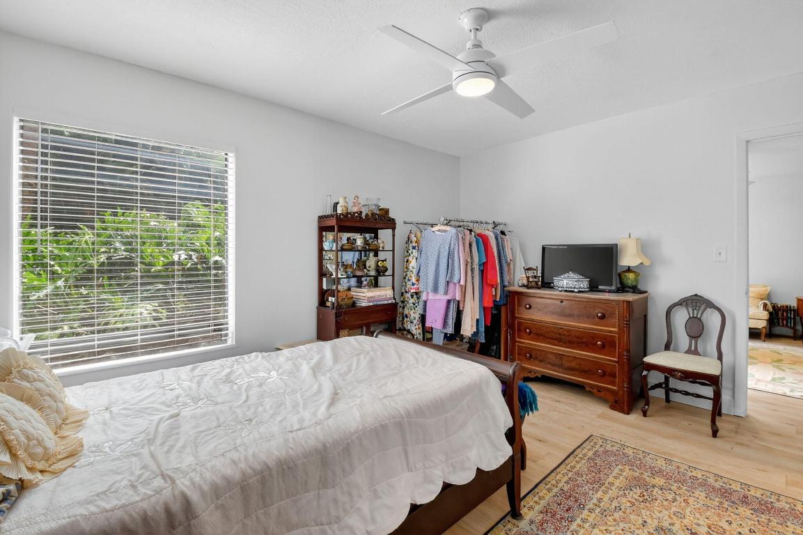 LANDS OF THE PRESIDENT CONDO 8 - Residential