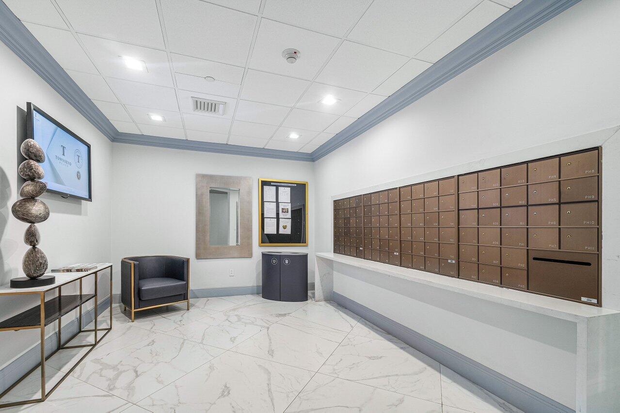 TOWNSEND PLACE CONDO - Residential