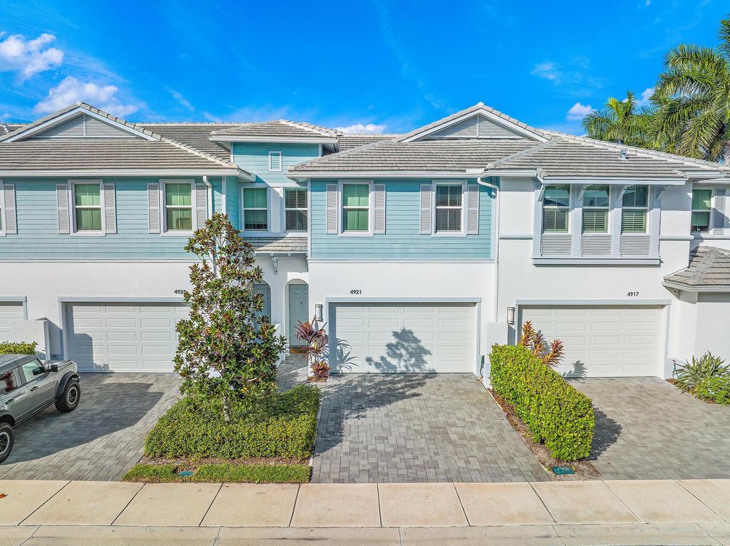 Photo of 4921 Pointe Midtown Way, Palm Beach Gardens, FL 33418 (MLS # R10992109)