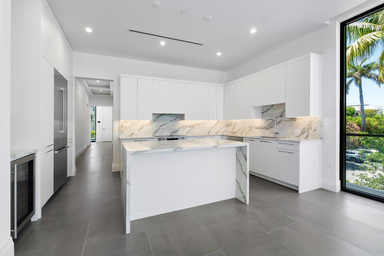 1177 MODERNE - Residential