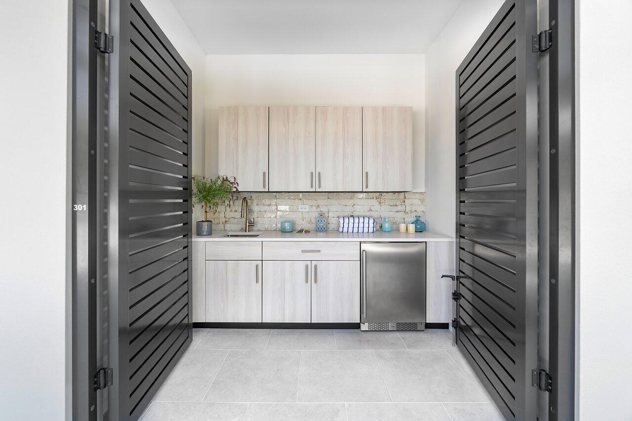 1177 MODERNE - Residential