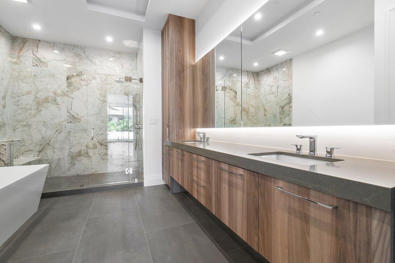 1177 MODERNE - Residential