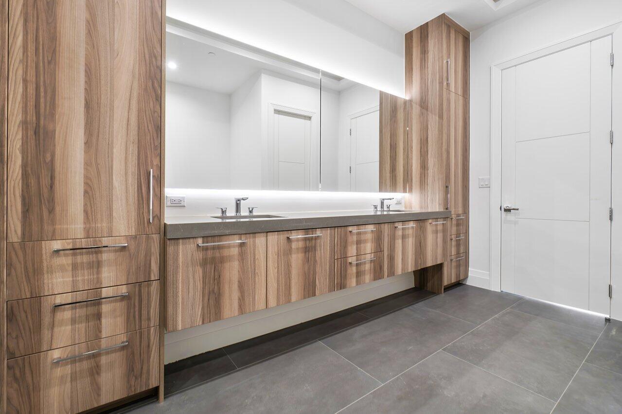 1177 MODERNE - Residential