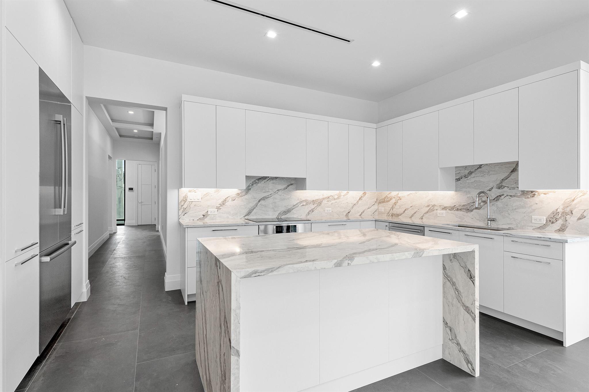 1177 MODERNE - Residential