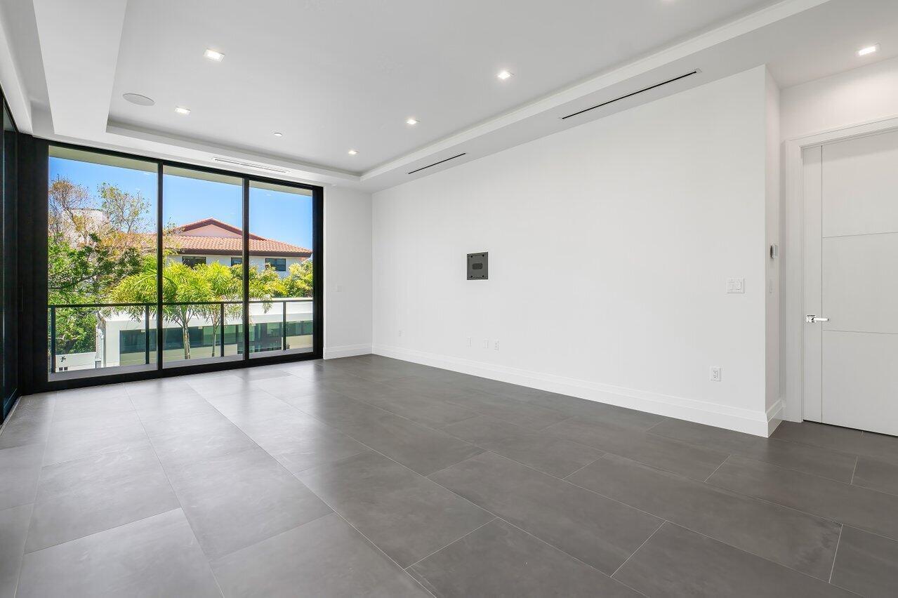 1177 MODERNE - Residential