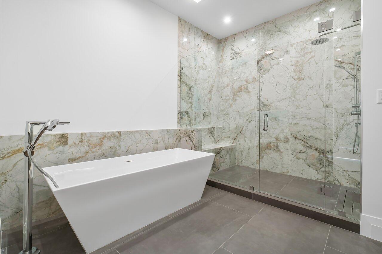 1177 MODERNE - Residential