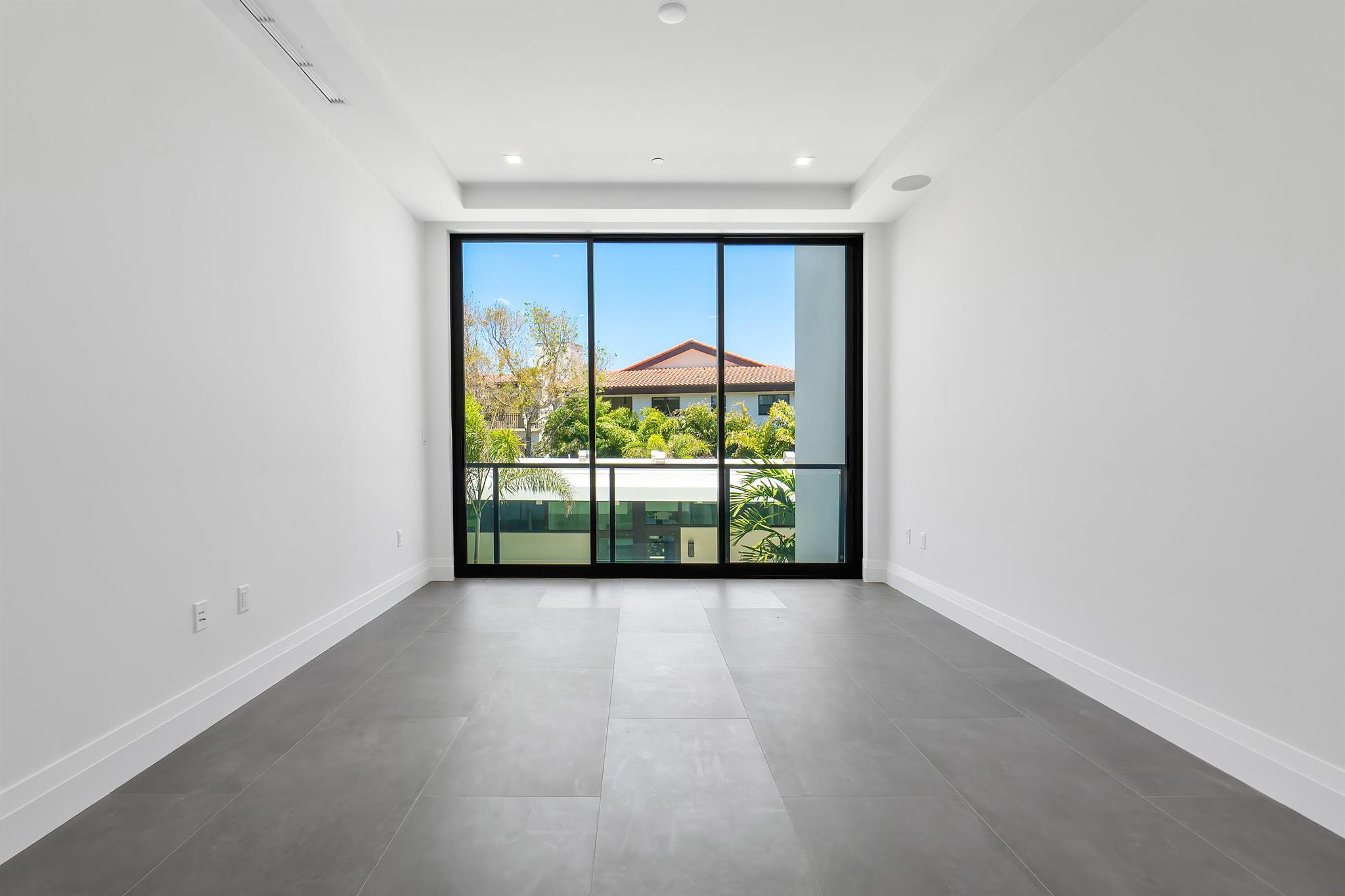 1177 MODERNE - Residential