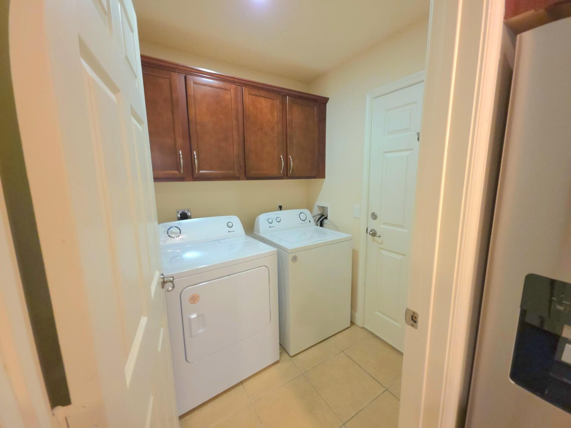 SPANISH LAKES COUNTRY CLUB VILLAGE - Residential