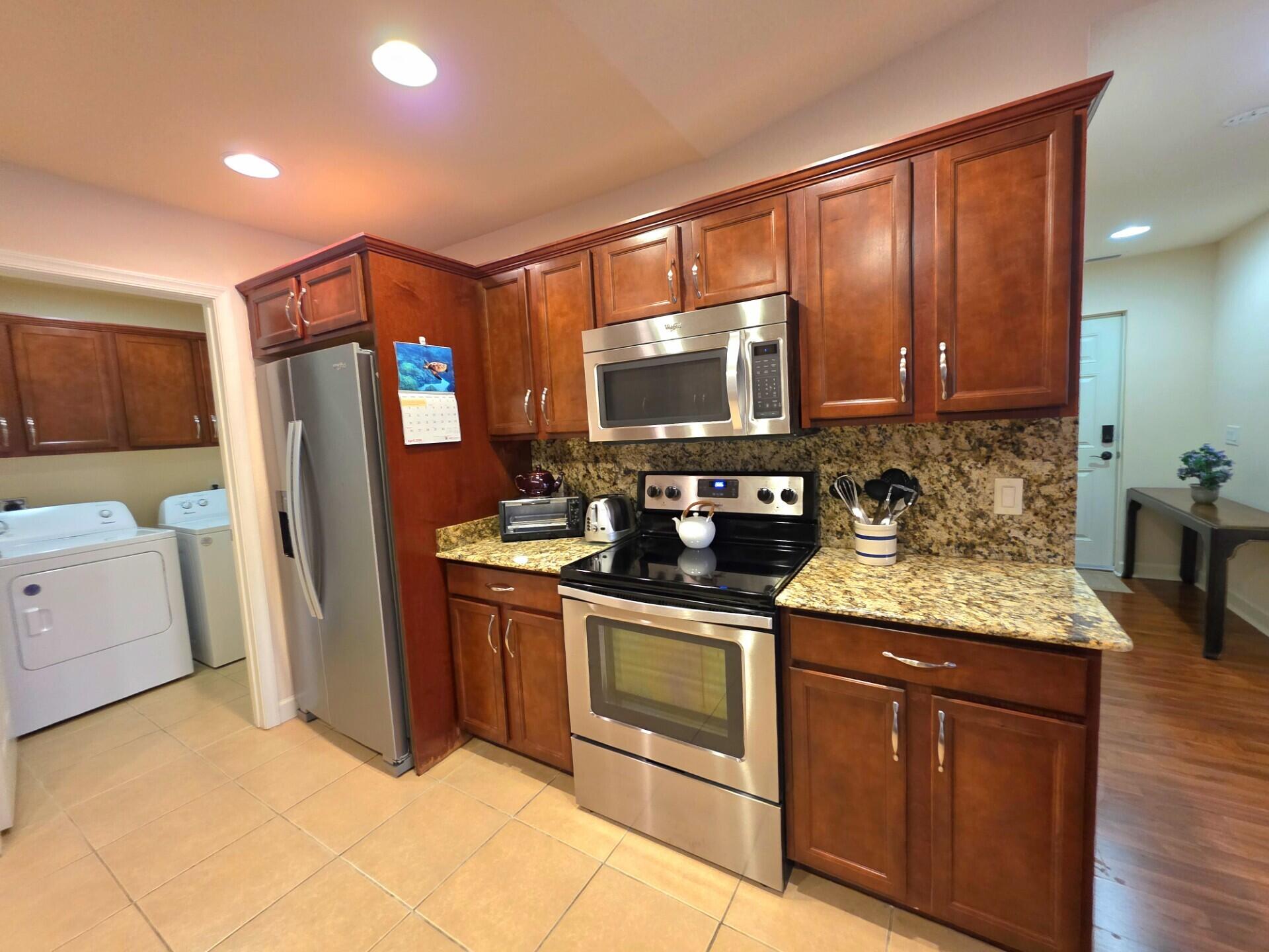 SPANISH LAKES COUNTRY CLUB VILLAGE - Residential