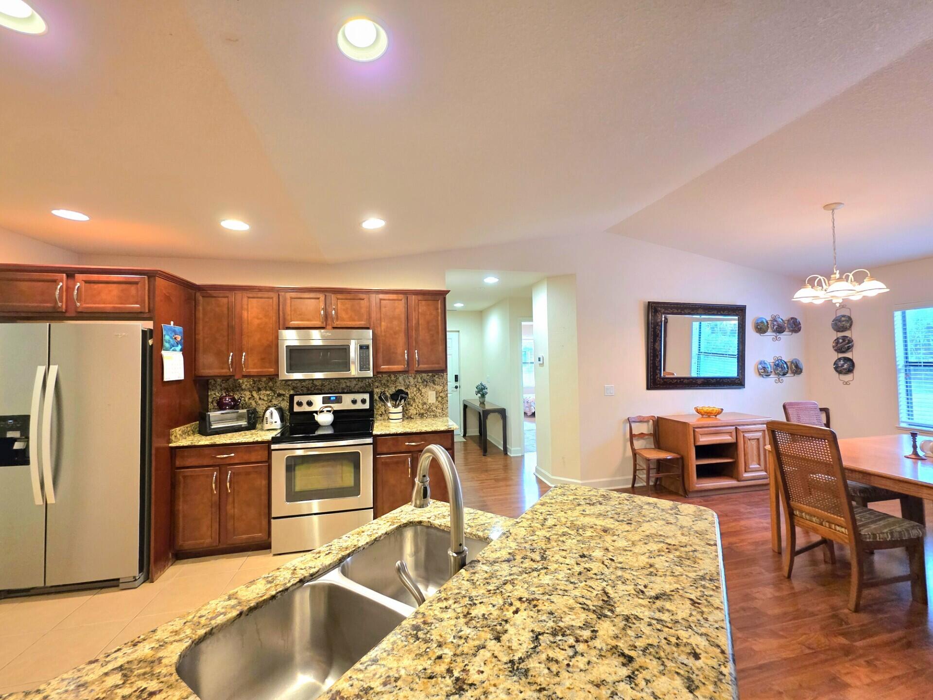 SPANISH LAKES COUNTRY CLUB VILLAGE - Residential