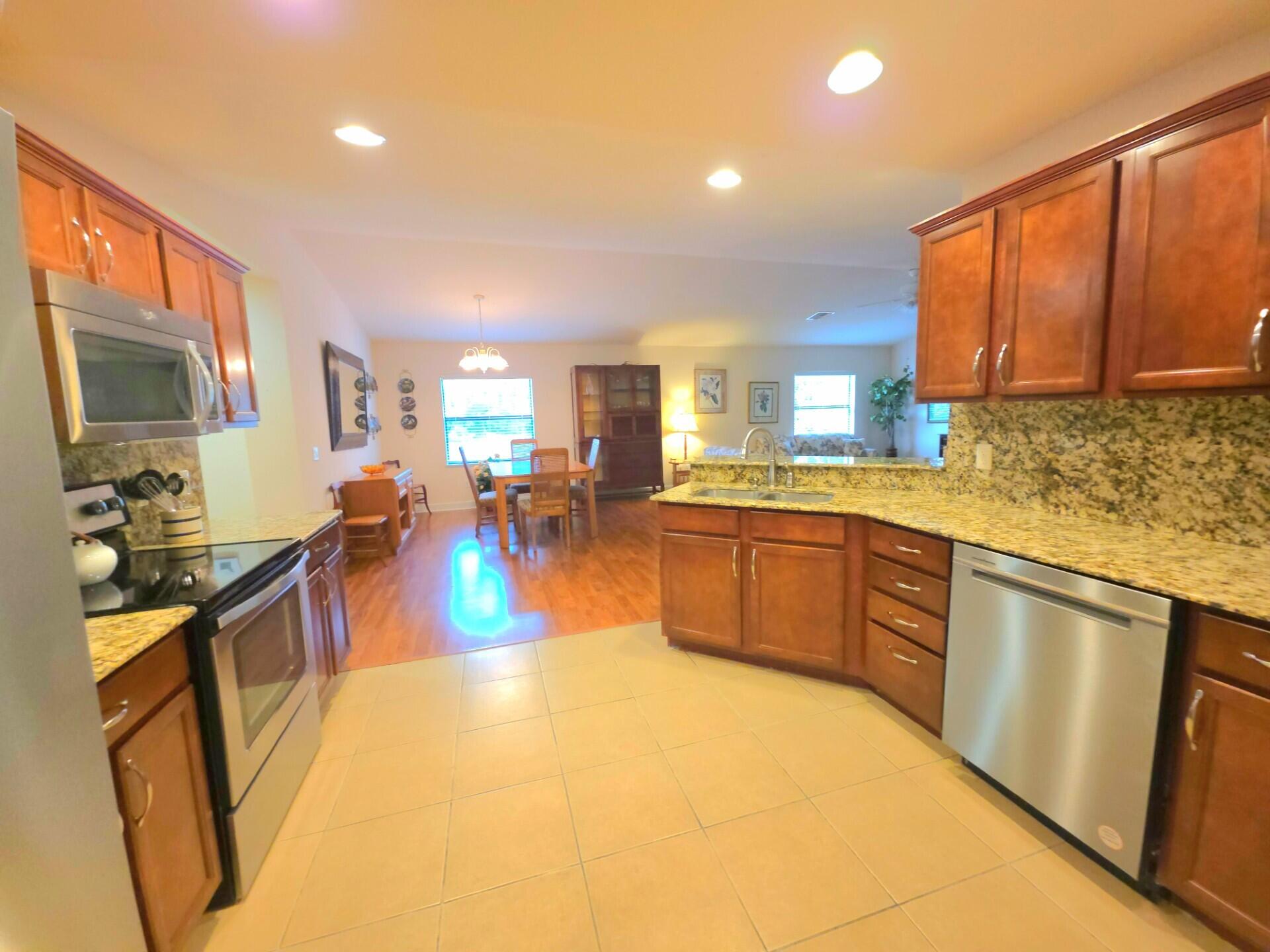 SPANISH LAKES COUNTRY CLUB VILLAGE - Residential