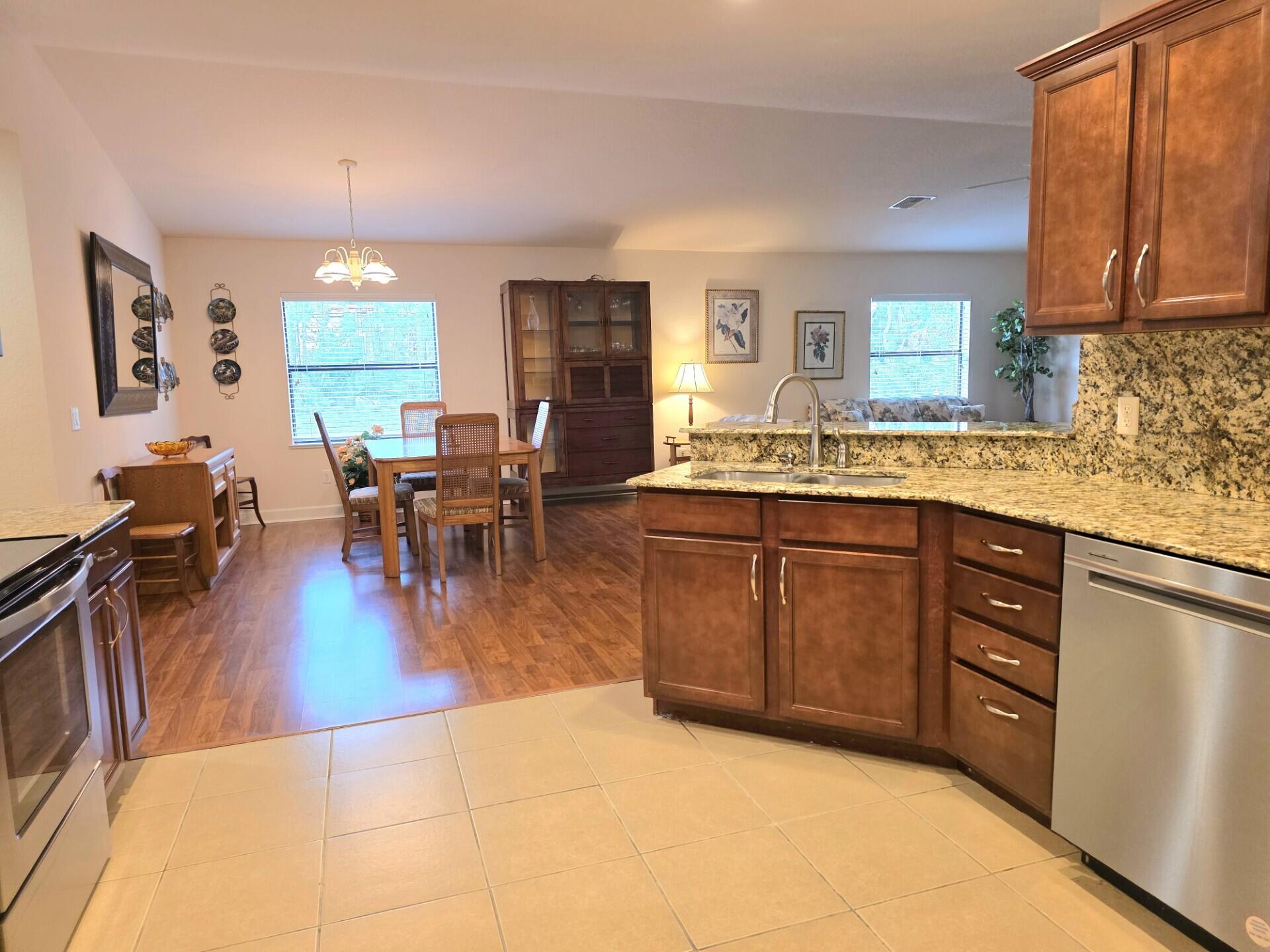 SPANISH LAKES COUNTRY CLUB VILLAGE - Residential