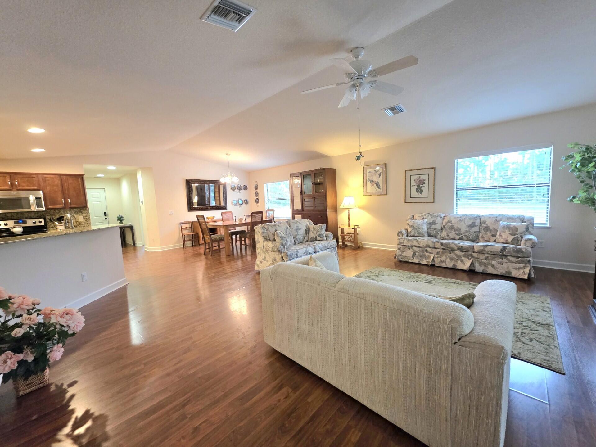 SPANISH LAKES COUNTRY CLUB VILLAGE - Residential