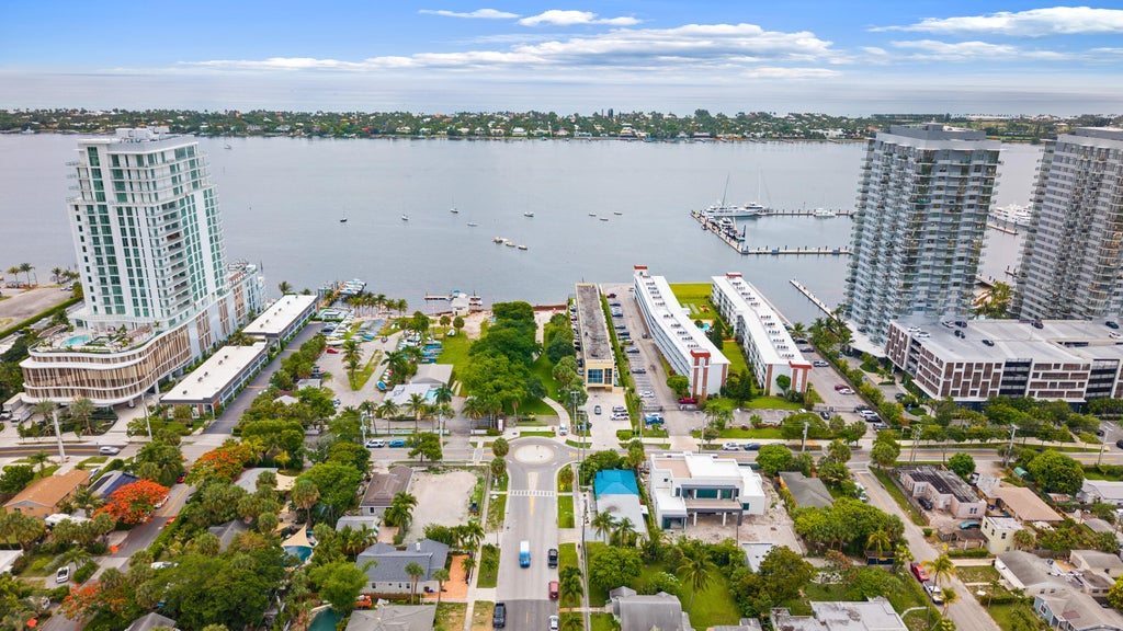 Photo of 400 45TH Street, West Palm Beach, FL 33407 (MLS # B26061020)