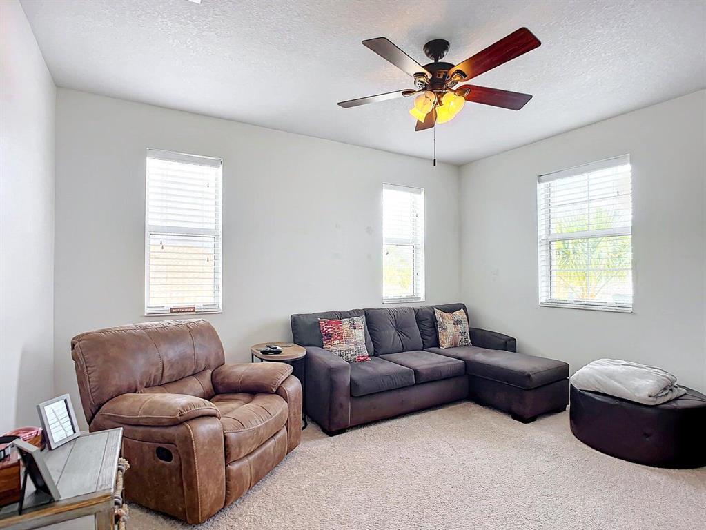 TRADITION - Residential Lease