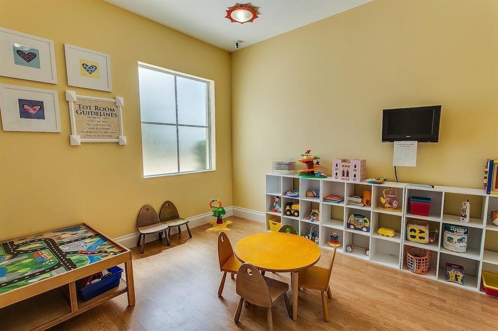 TRADITION - Residential Lease