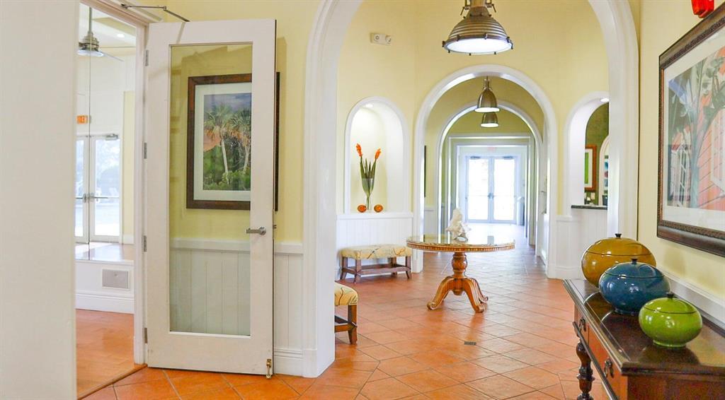 TRADITION - Residential Lease