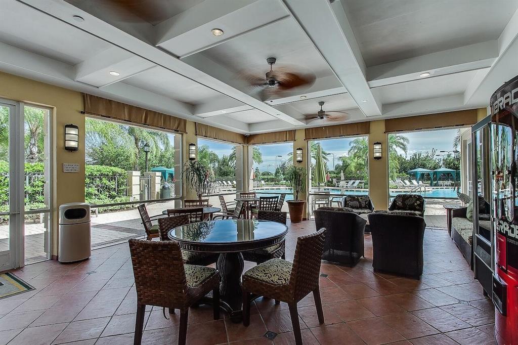TRADITION - Residential Lease