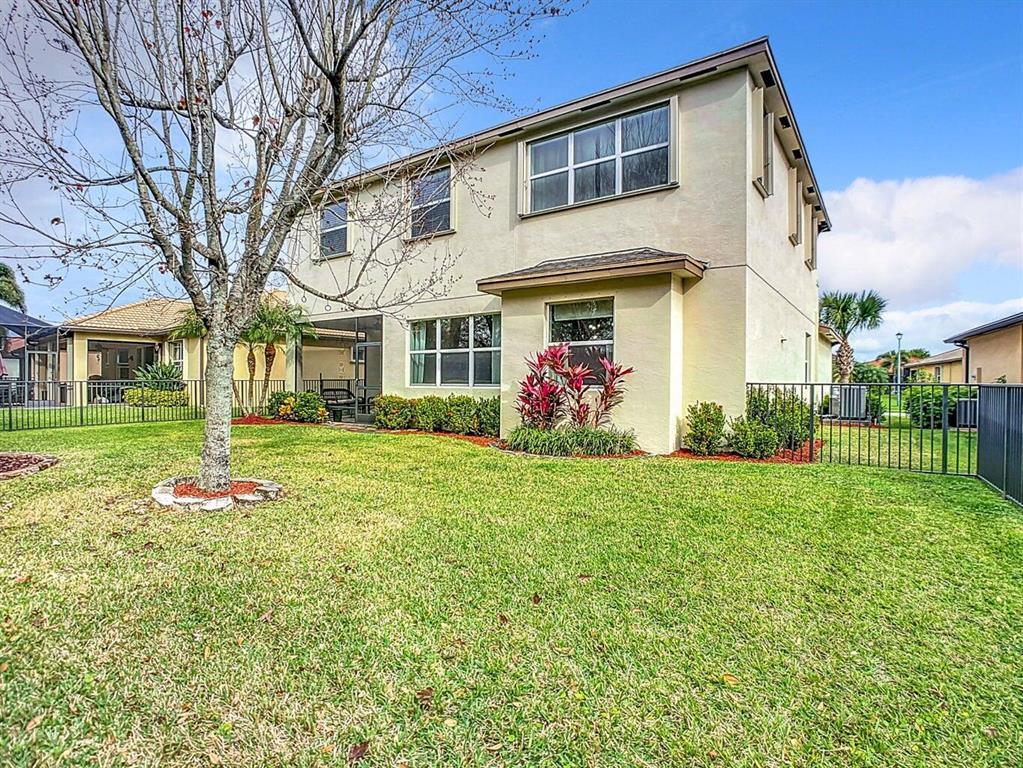 TRADITION - Residential Lease